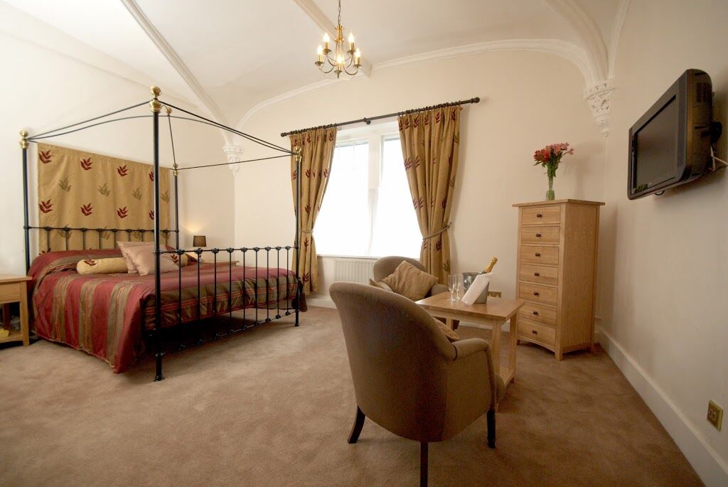 Bedford Hotel